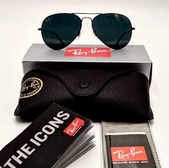 LIKE NEW RayBan Aviator RB3025 Black Ray ban Sunglasses - Picture 3 of 14